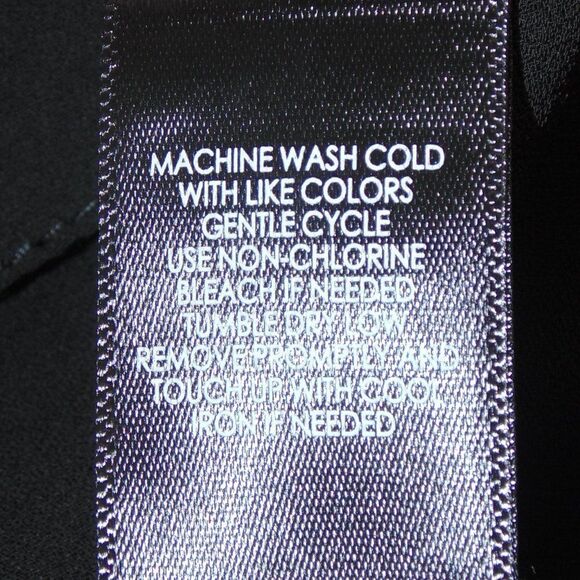 TORRID Harper Top, 3/3X, Black, Split neck, Tab Sleeves, 2 pockets - Picture 12 of 14